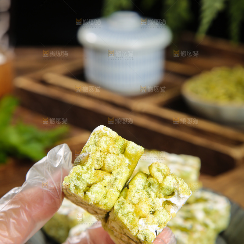 木底上的沙琪玛