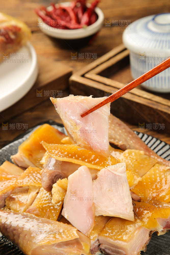 深底上的风干鸡
