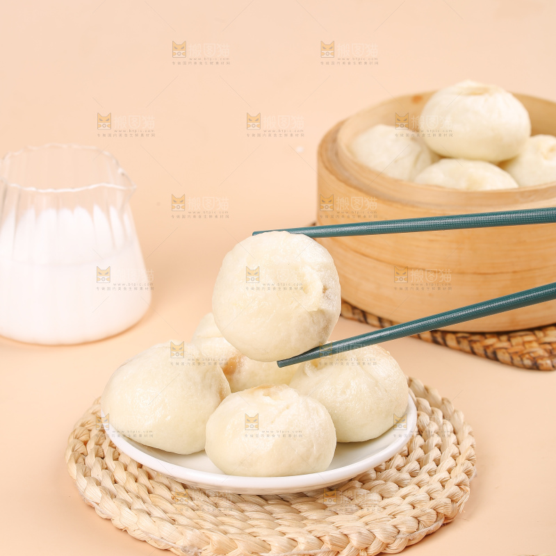 浅底上的发面小笼包