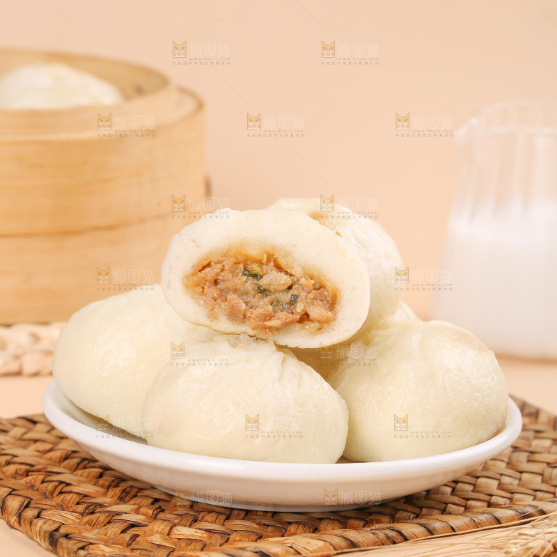 浅底上的发面小笼包