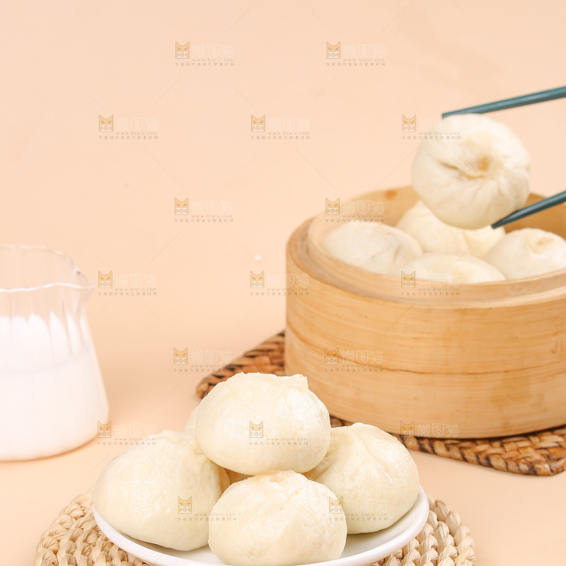 浅底上的发面小笼包