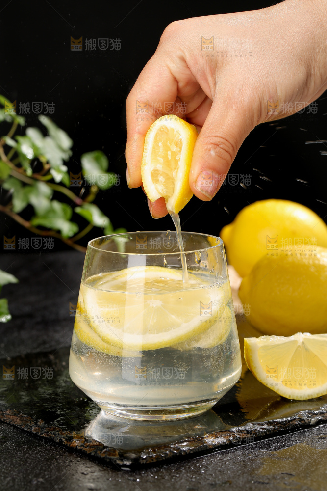 深底上的安岳黄柠檬