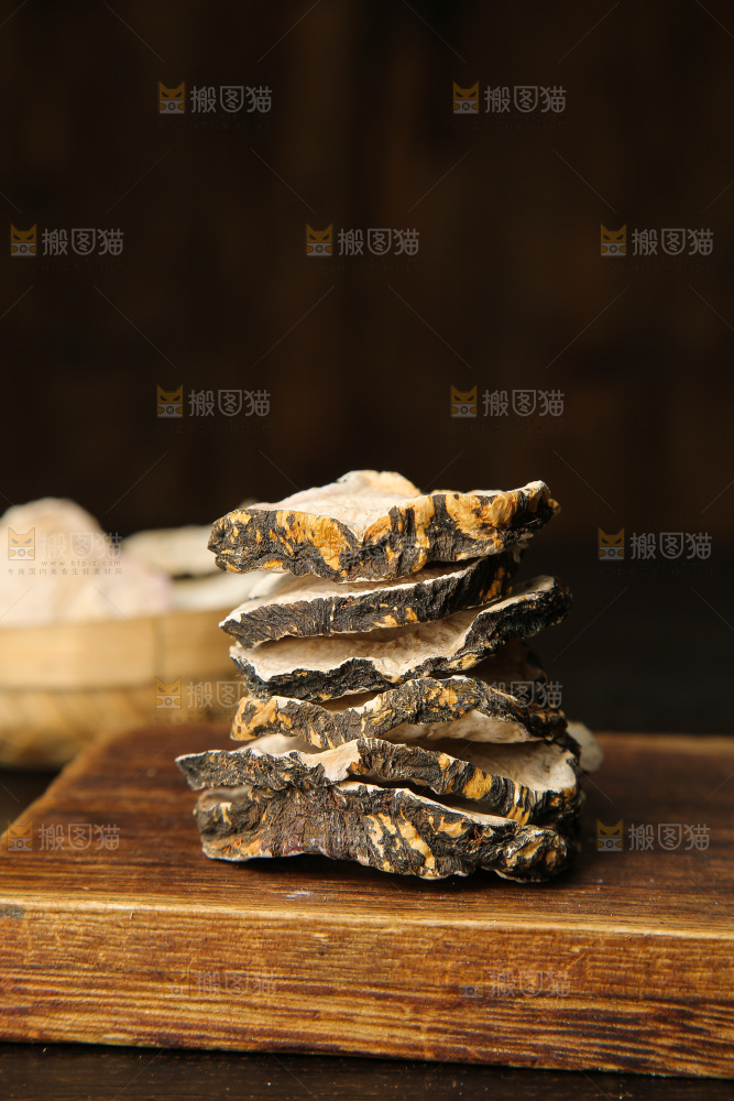 深底上的玛卡
