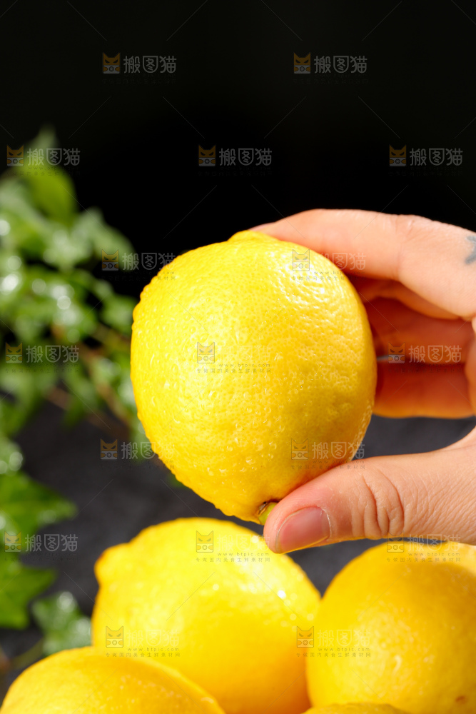 深底上的安岳黄柠檬