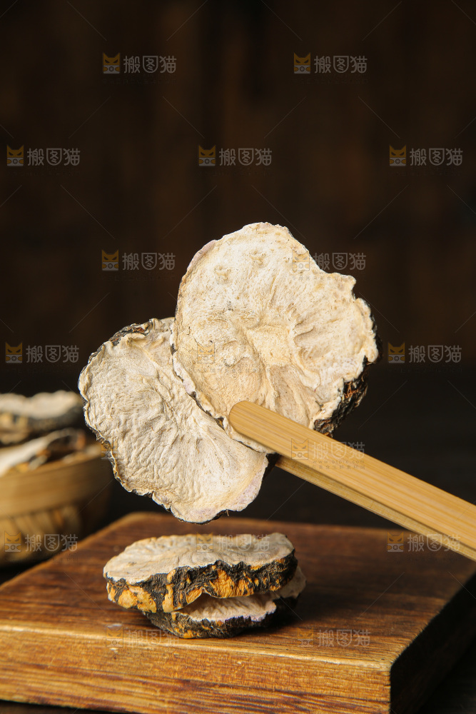 深底上的玛卡