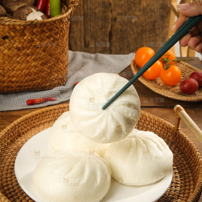 木底上的鲜肉包子