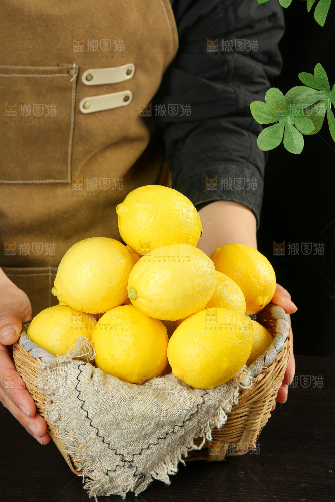 深底上的安岳黄柠檬