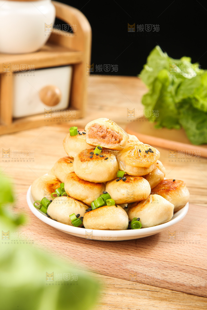 木底上的拇指生煎