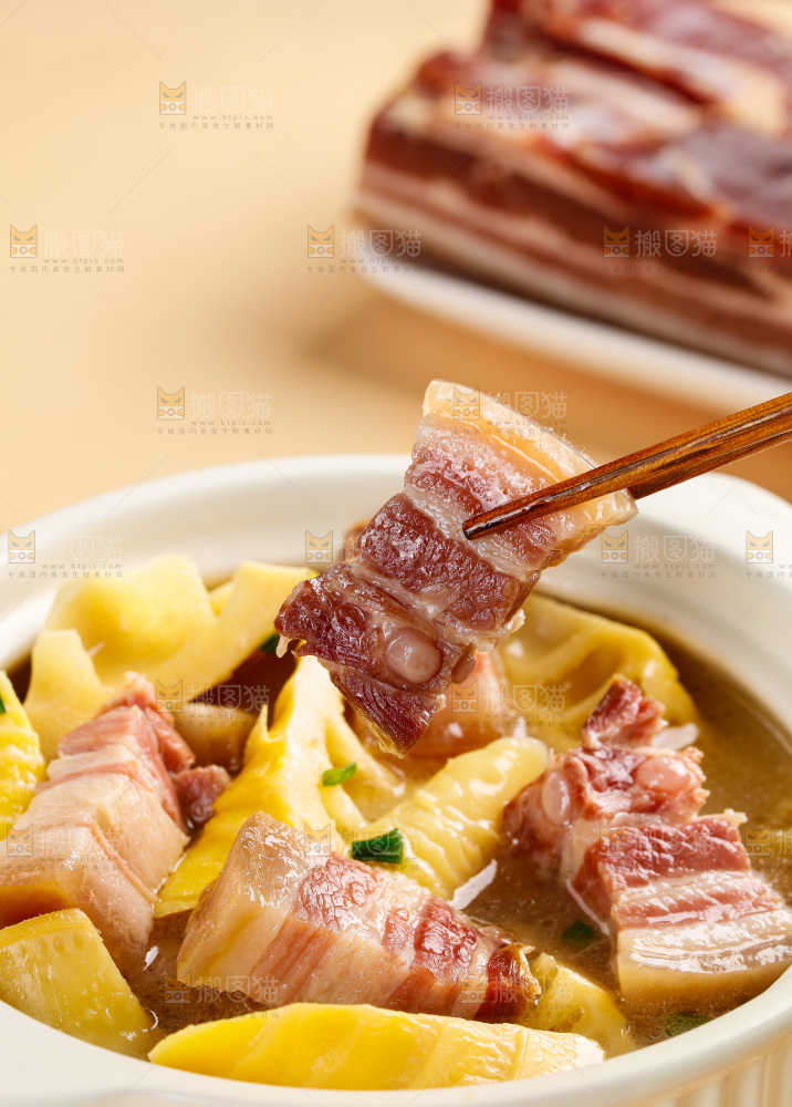 碗里的腌笃鲜