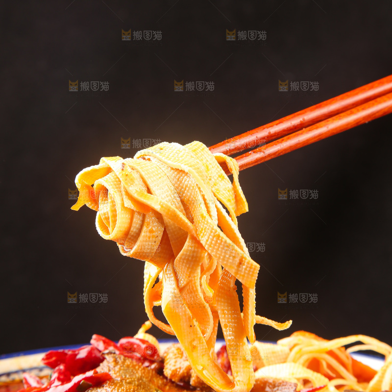 碗里的毛血旺
