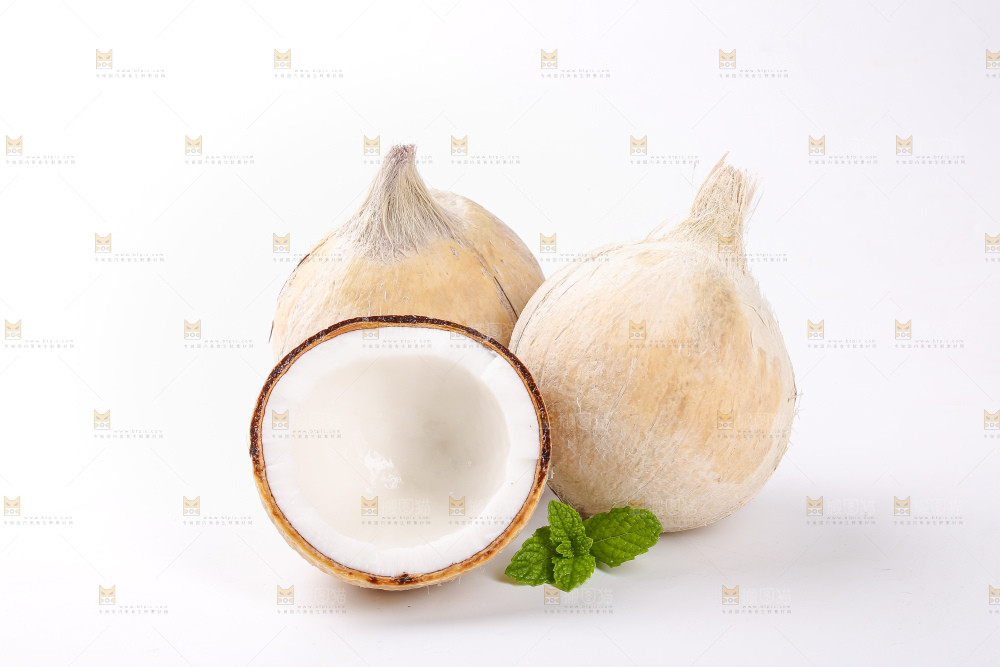 白底上的牛奶椰皇