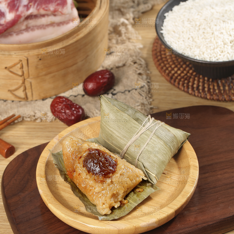 深底上的蜜枣粽