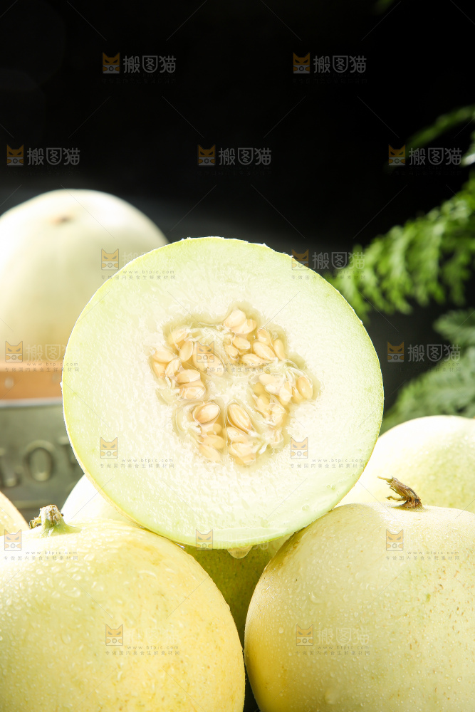 深底上的郁金香甜瓜