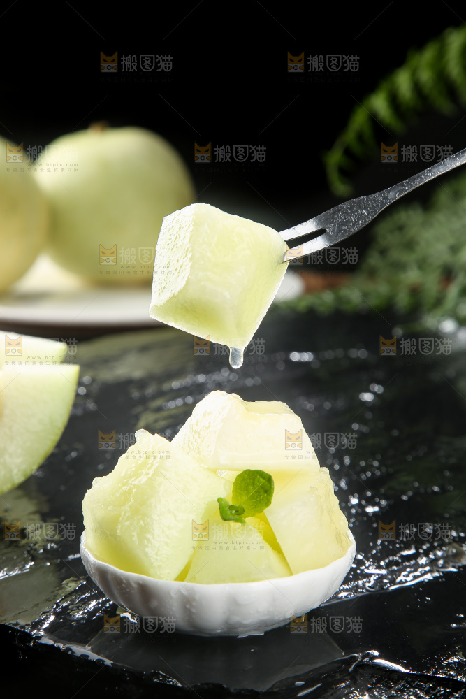 深底上的郁金香甜瓜
