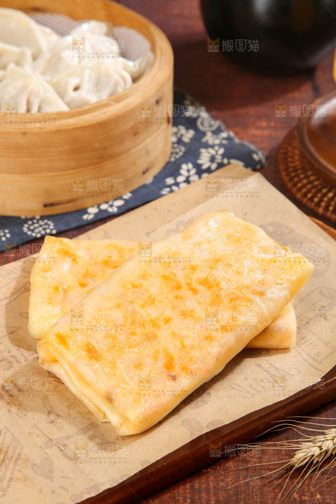 深底上的土豆三丝盒