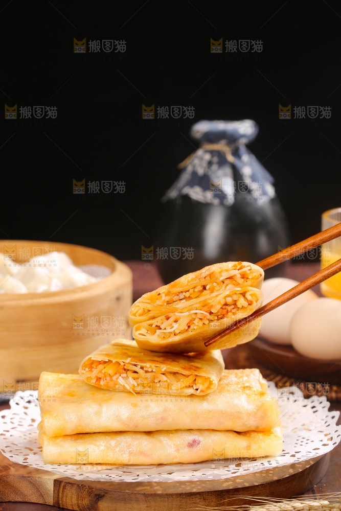 深底上的土豆三丝盒