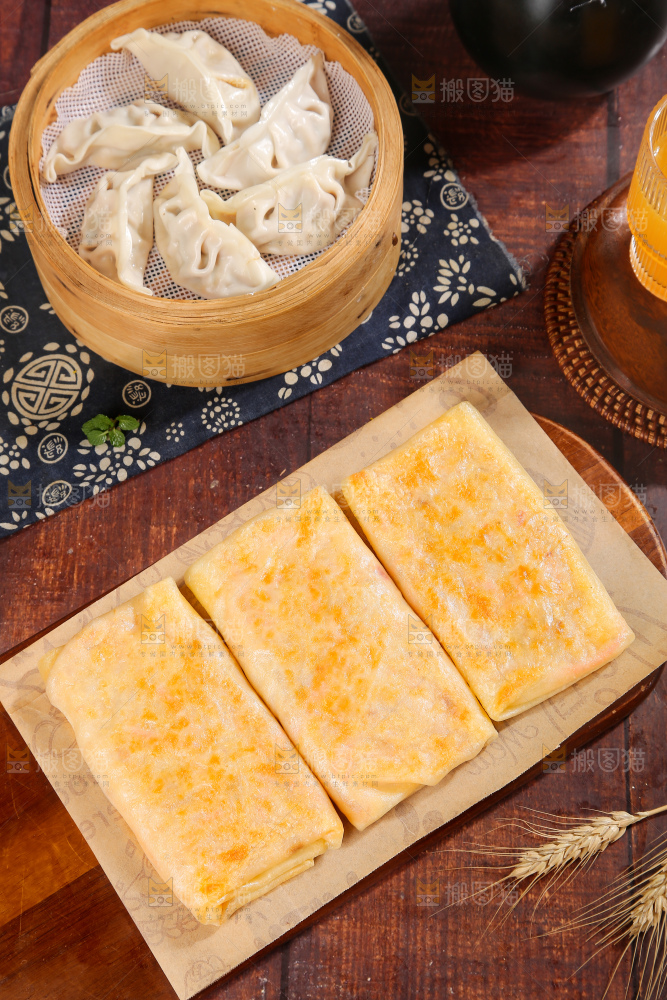 深底上的土豆三丝盒