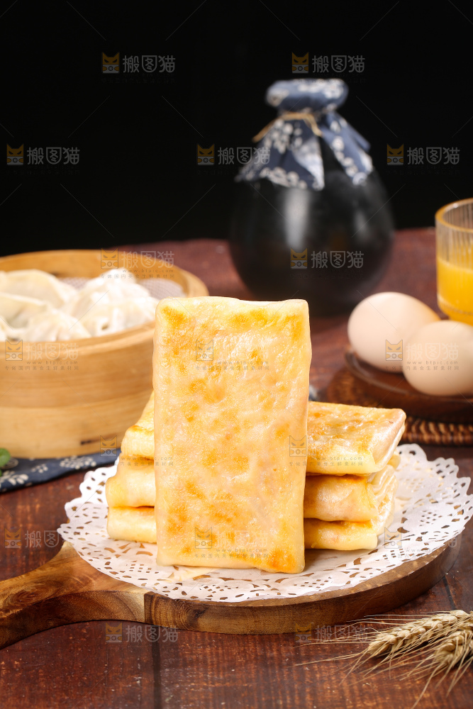 深底上的土豆三丝盒