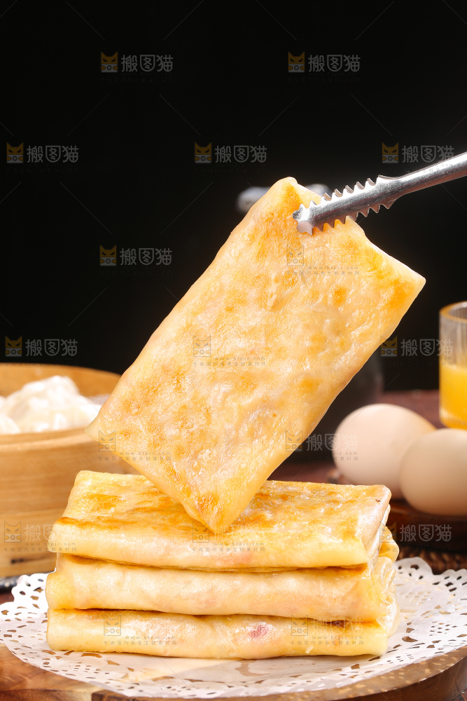 深底上的土豆三丝盒