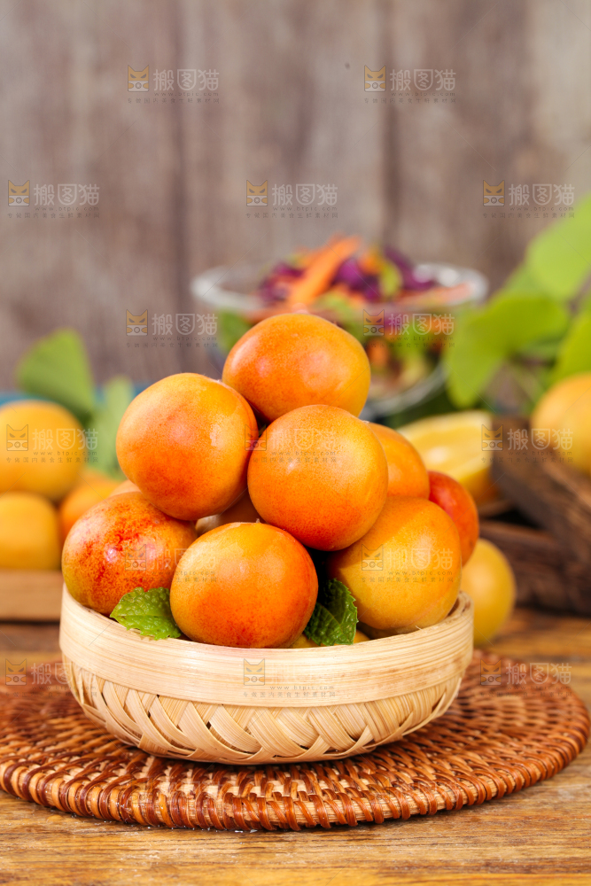 深底上的小红杏
