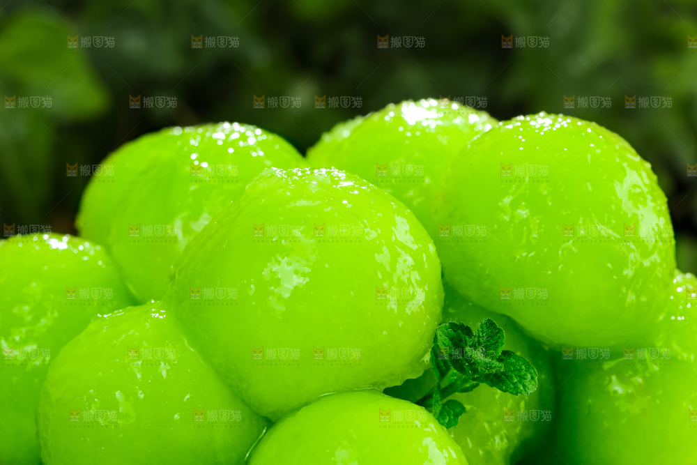 深底上的玉菇甜瓜