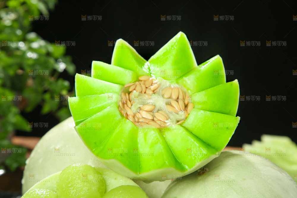 深底上的玉菇甜瓜