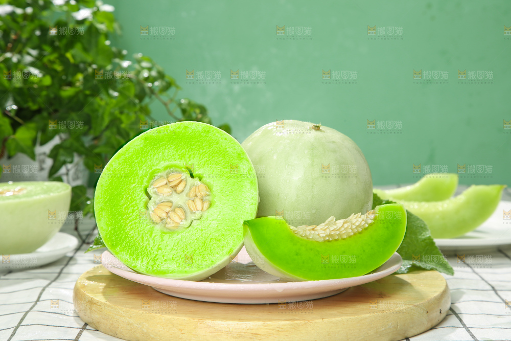 浅底上的玉菇甜瓜