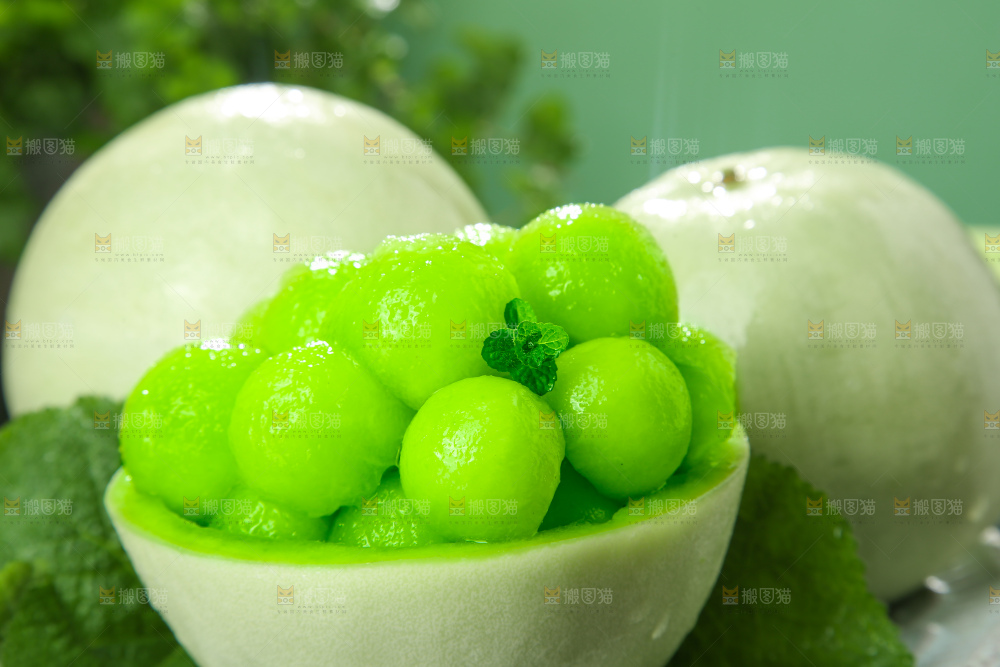 深底上的玉菇甜瓜