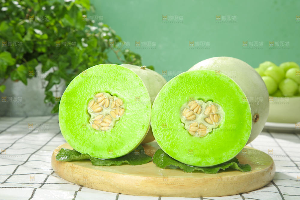 浅底上的玉菇甜瓜