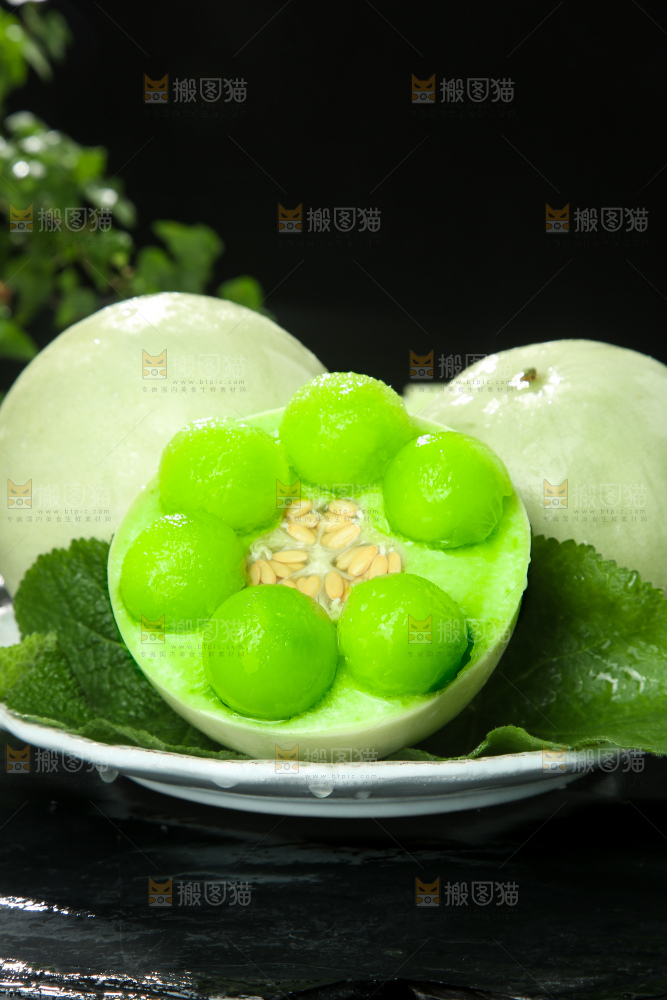 深底上的玉菇甜瓜