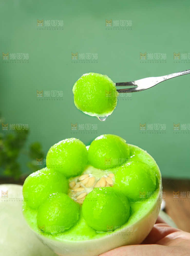 深底上的玉菇甜瓜