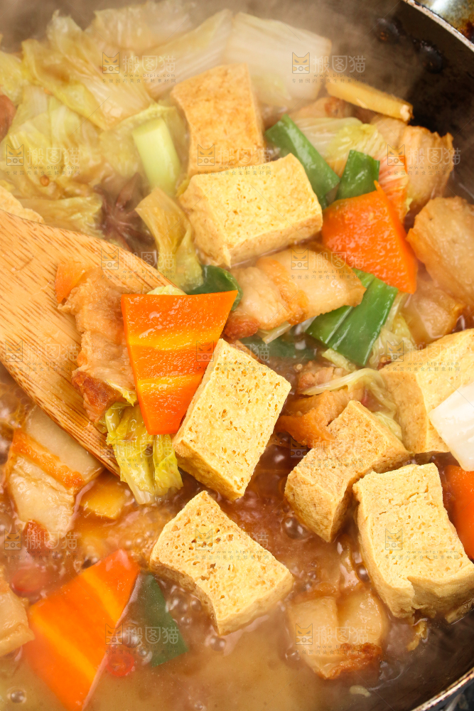 碗里的炖冻豆腐