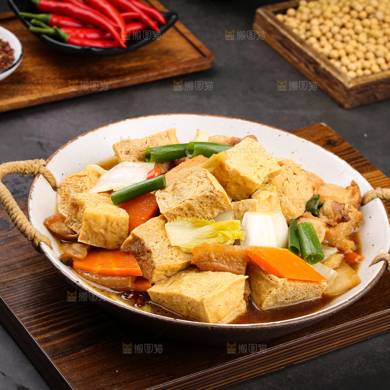 碗里的炖冻豆腐