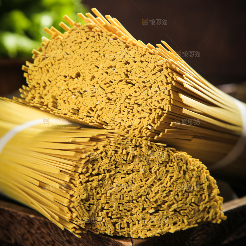 深底上的苦荞面