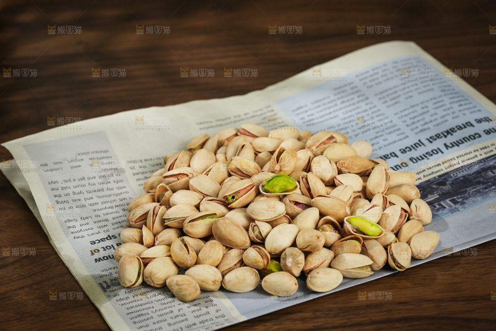 深底上的开心果
