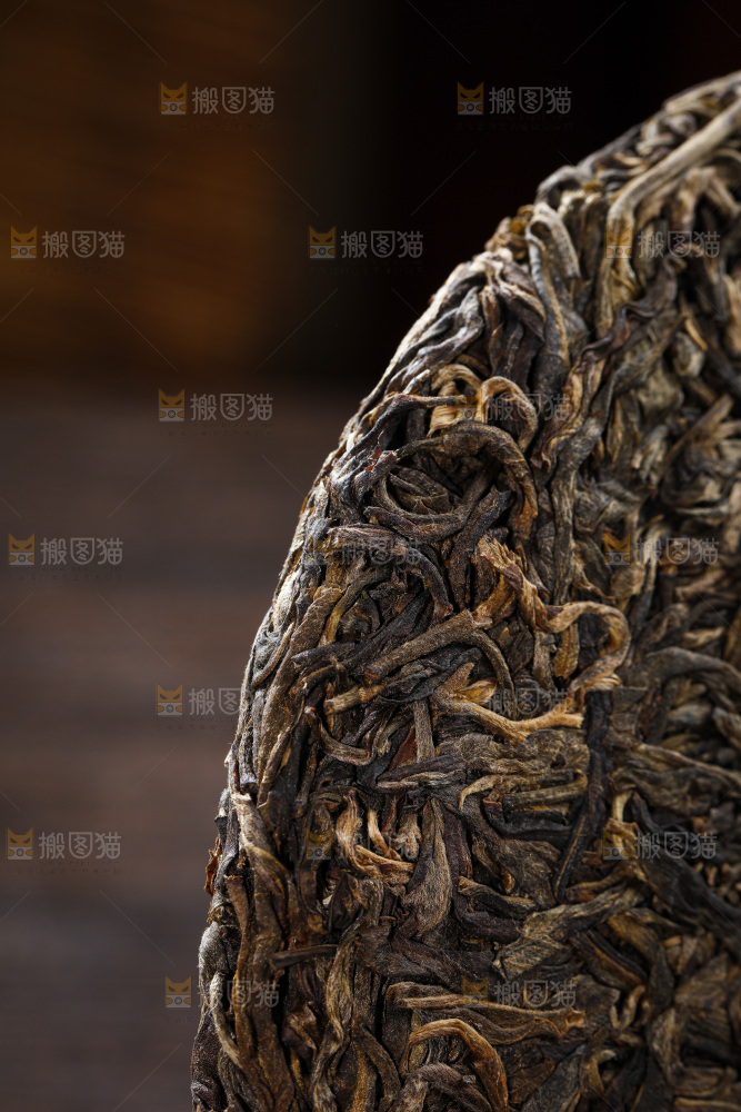 深底上的普洱茶