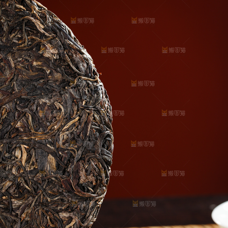深底上的普洱茶