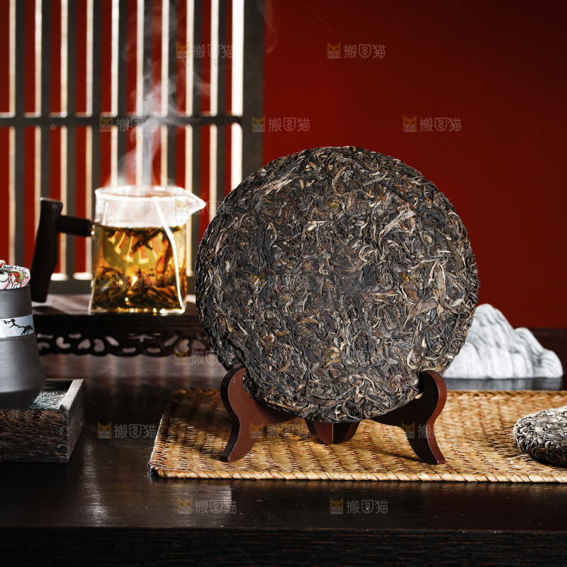 深底上的普洱茶