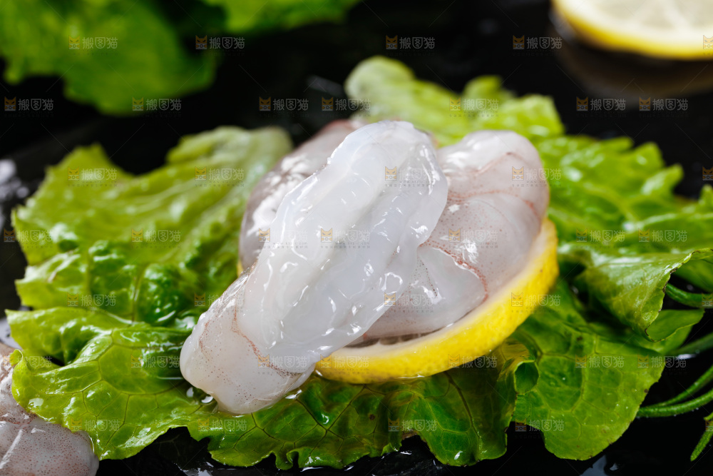 深底上的青虾仁