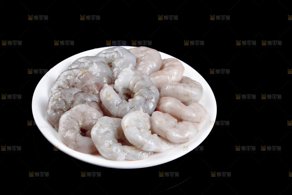 深底上的青虾仁