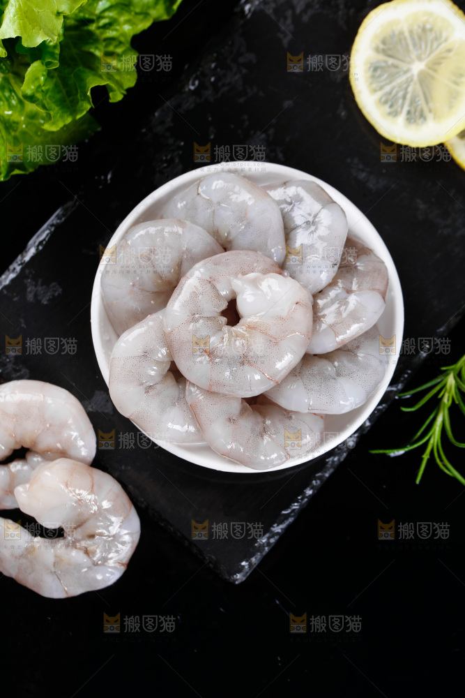 深底上的青虾仁
