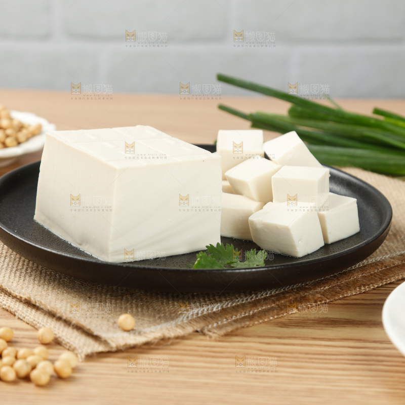 木底上的嫩豆腐