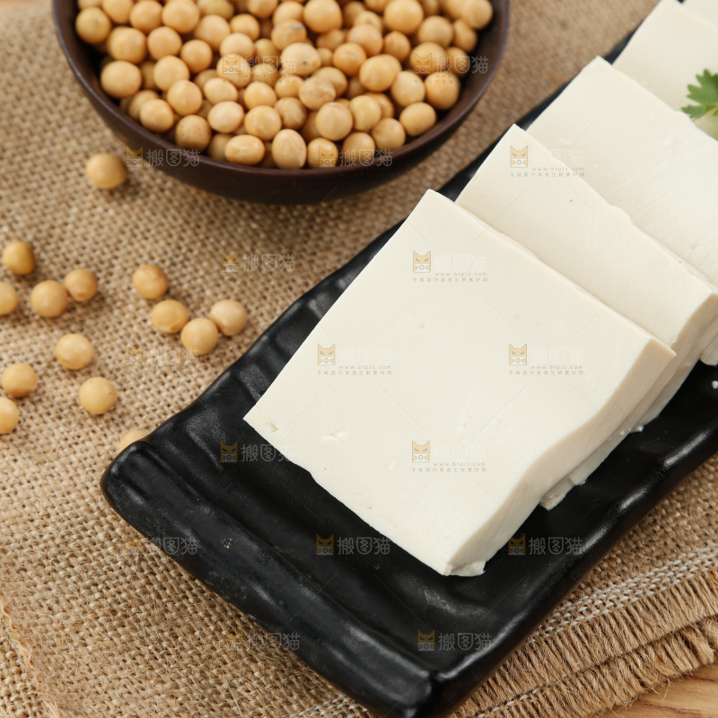 木底上的嫩豆腐