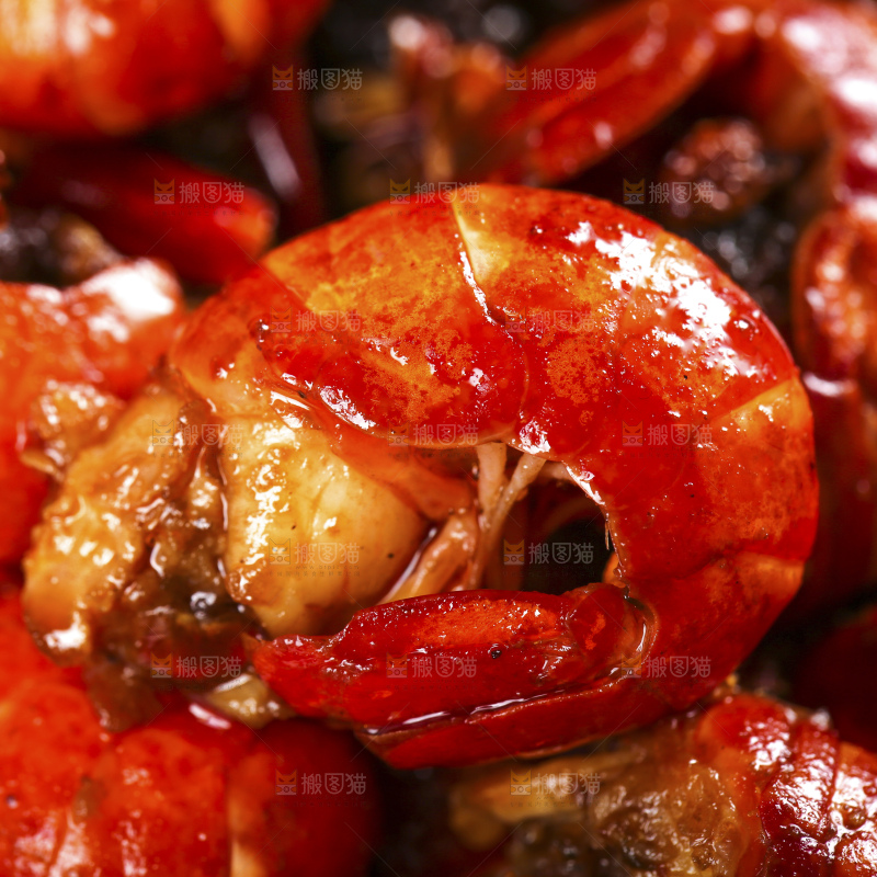 深底上的龙虾尾