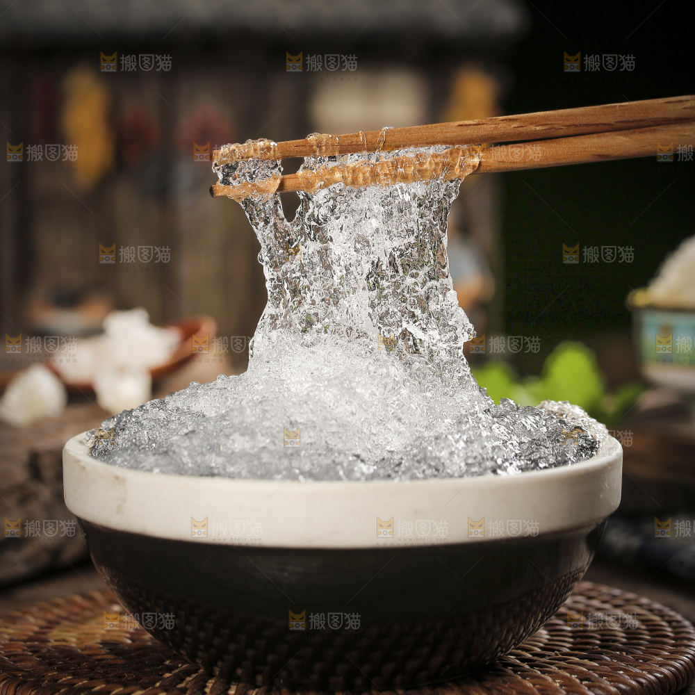 深底上的雪燕