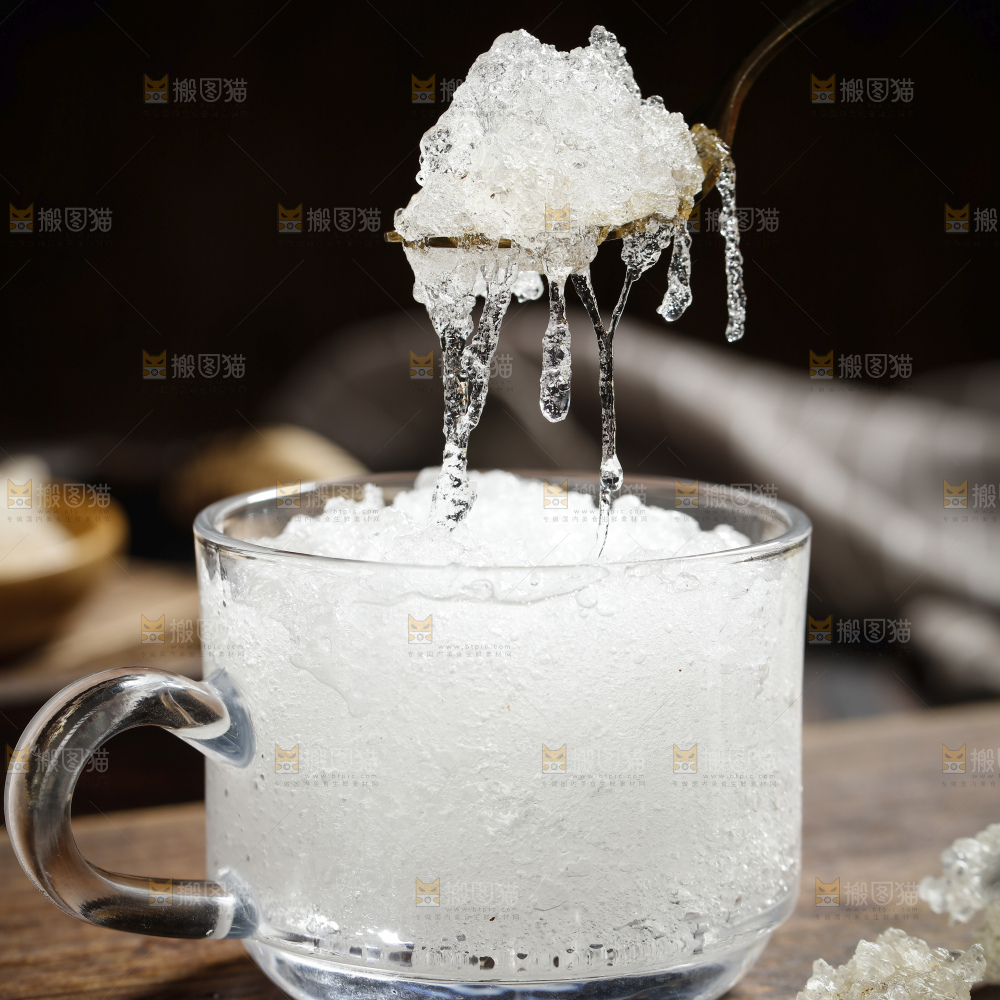 深底上的雪燕