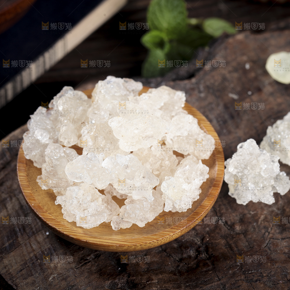 深底上的雪燕