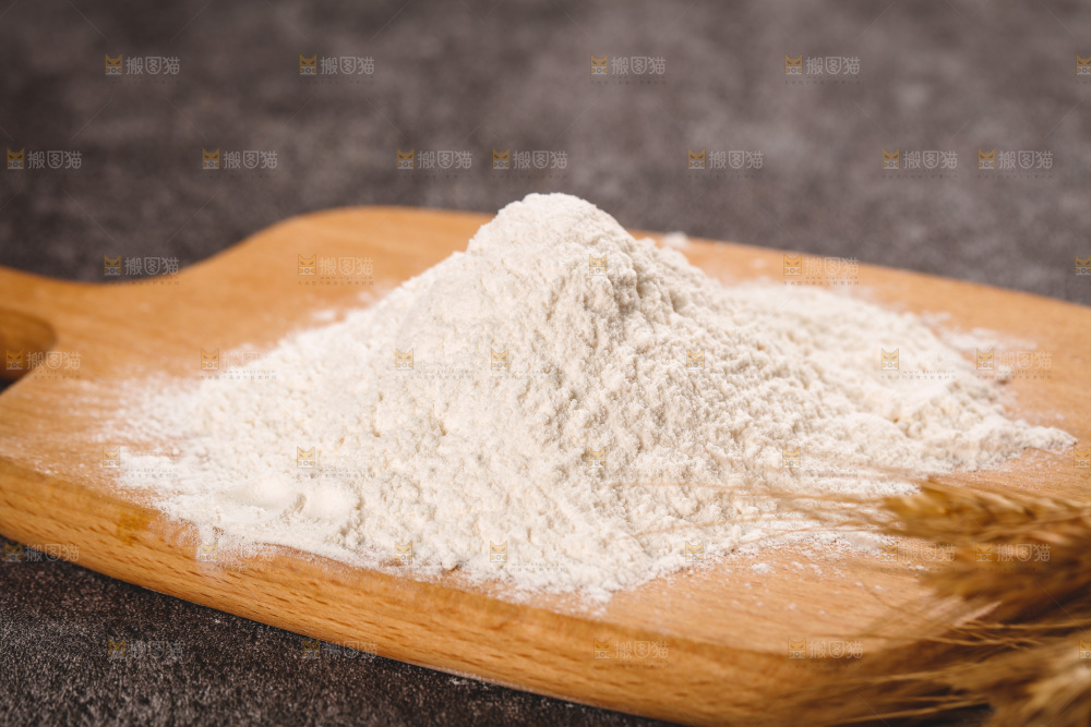 深底上的面粉