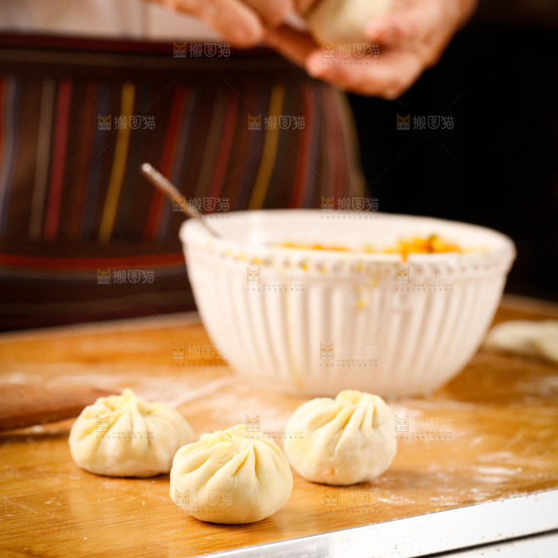 深底上包子的制作