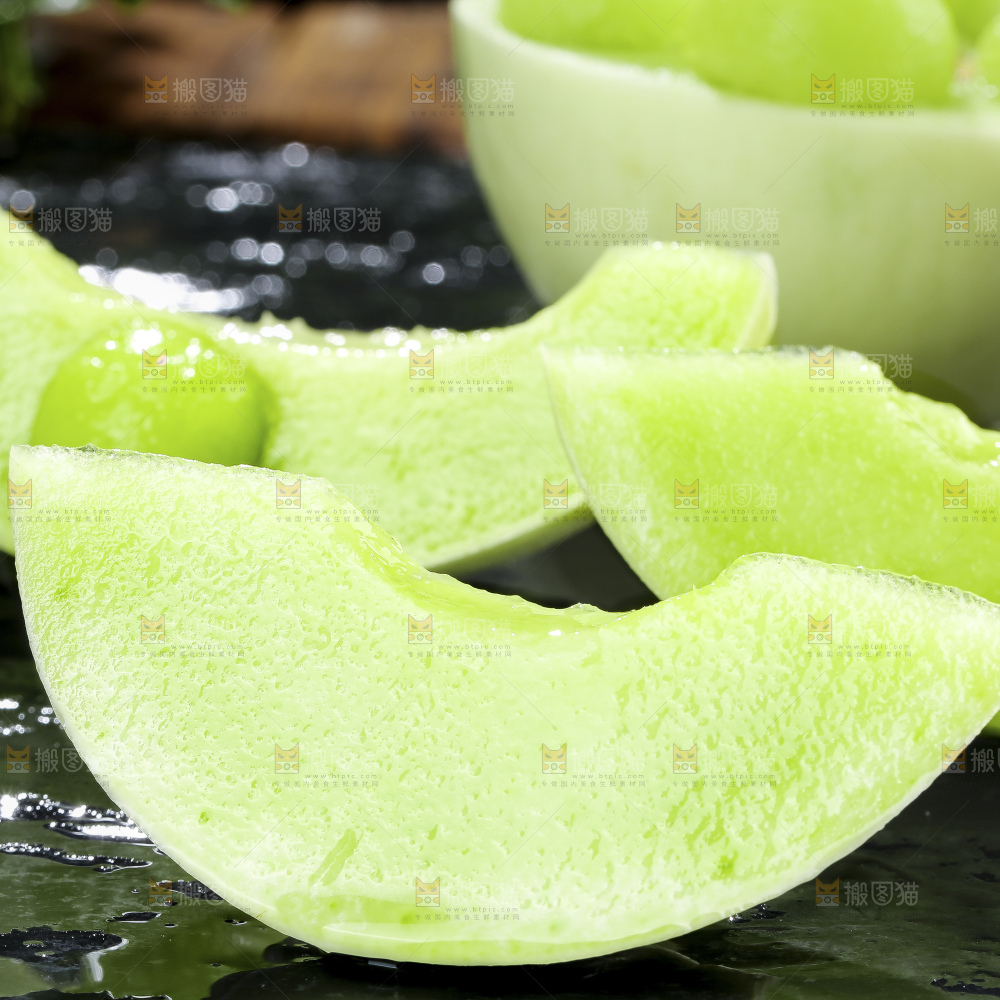 深底上的玉菇甜瓜